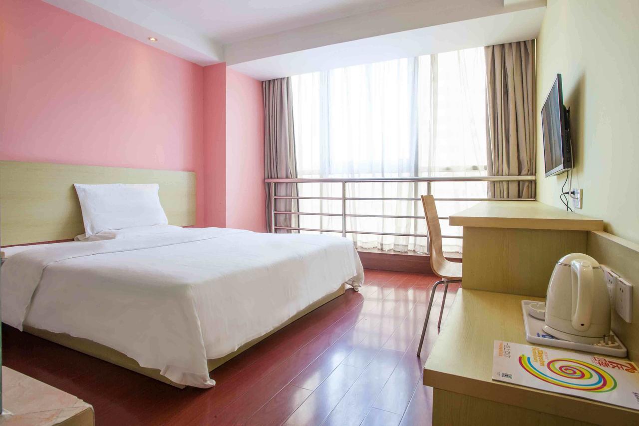 7Days Inn Deyang Zhongjiang Kuishan Park Eksteriør billede